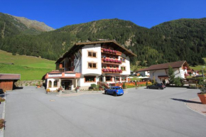 Alpenhof Pitztal Sankt Leonhard Im Pitztal